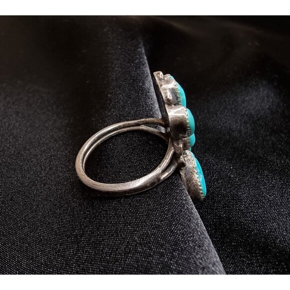 Vintage Zuni Bill & Lou Native American Sterling Silver & Turquoise Cluster Ring - Picture 5 of 5